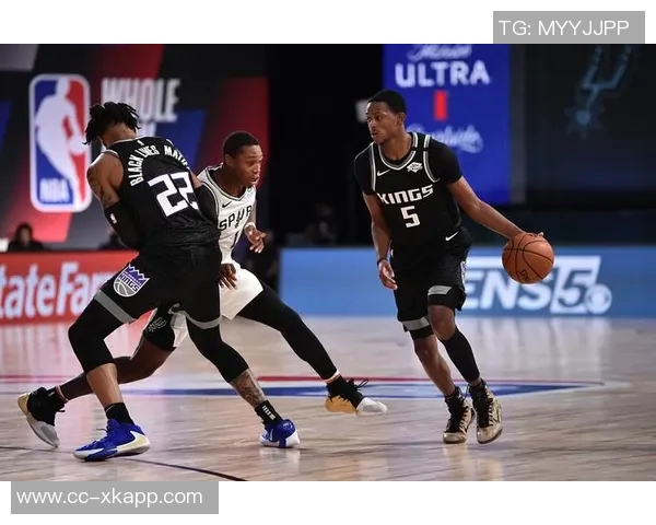 马刺阵容大幅缩水福克斯索汉缺席对阵鹈鹕比赛至少四人缺阵 马刺阵容大幅缩水福克斯索汉缺席对阵鹈鹕比赛至少四人缺阵