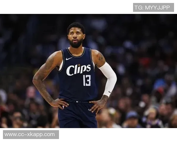 纳斯赞乔治训练表现出色移动灵活投篮精准防守本能强大